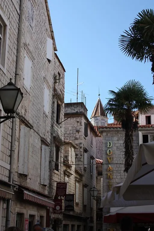 Apartment Nanito Trogir