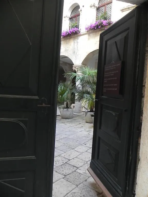 Apartment Nanito Trogir